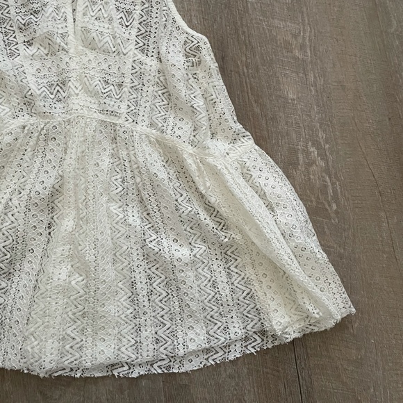 UO Estelle Woven Lace Tank Top - Picture 4 of 6